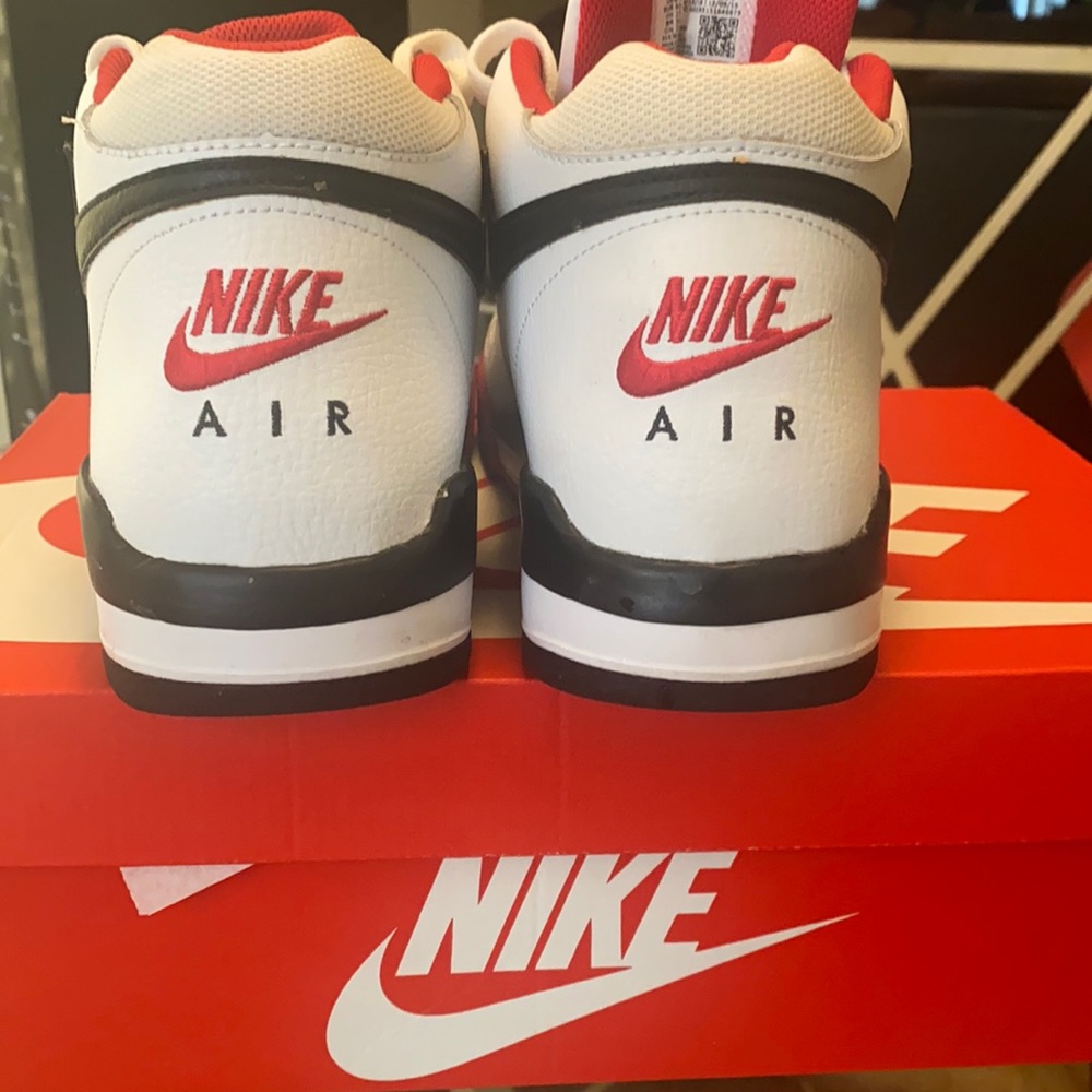 Nike Air Flight red white black clean worn once and comes with a box!